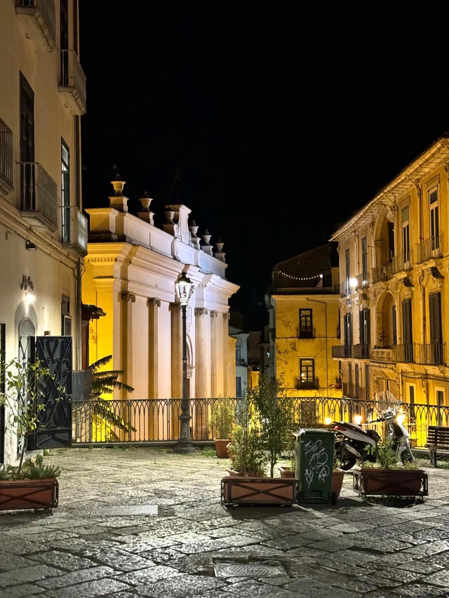 Residenza D'Artista Al Duomo1 Hotel Salerno Ngoại thất bức ảnh