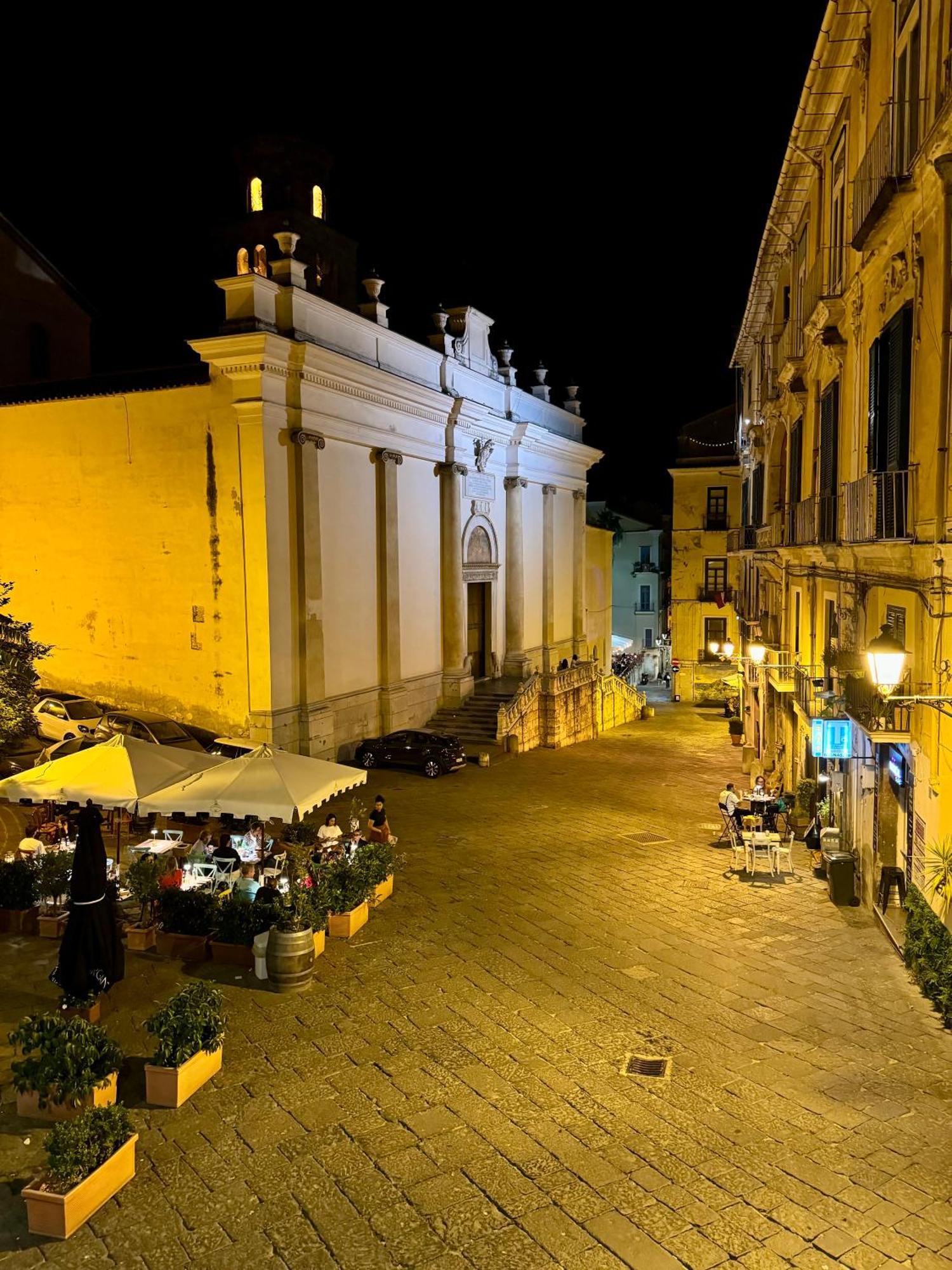 Residenza D'Artista Al Duomo1 Hotel Salerno Ngoại thất bức ảnh